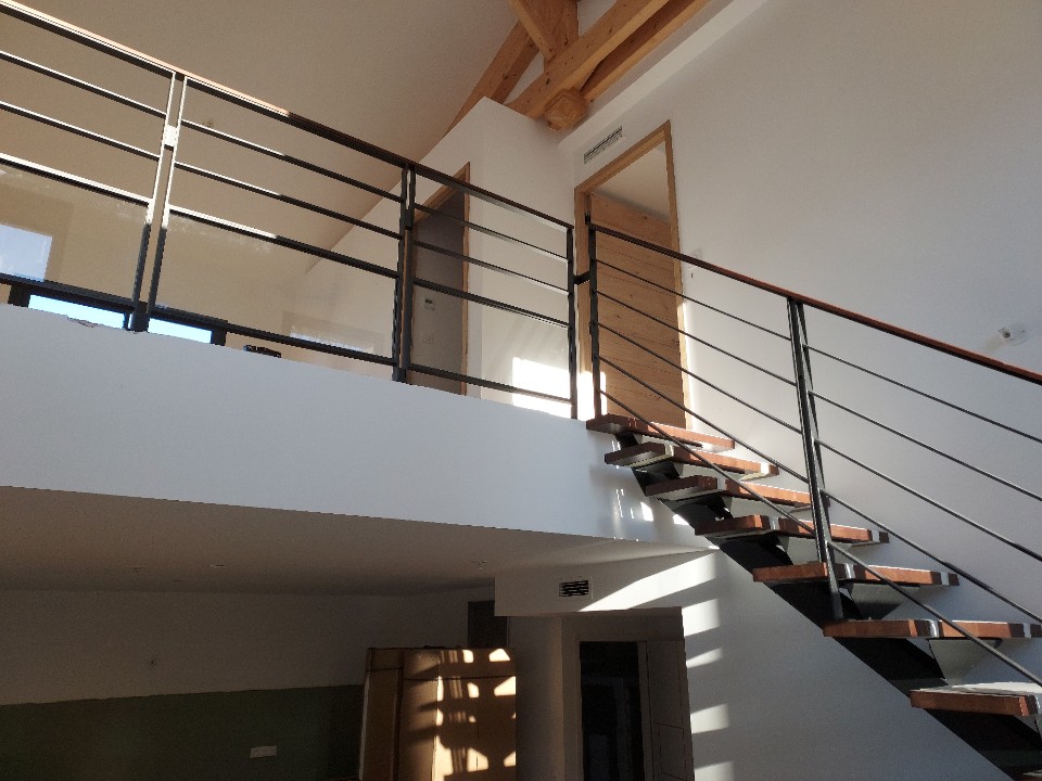 Lire la suite à propos de l’article Escalier et Garde-corps bois / métal